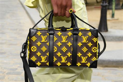 louis vuitton aumento prezzi 2017|2017 Record results .